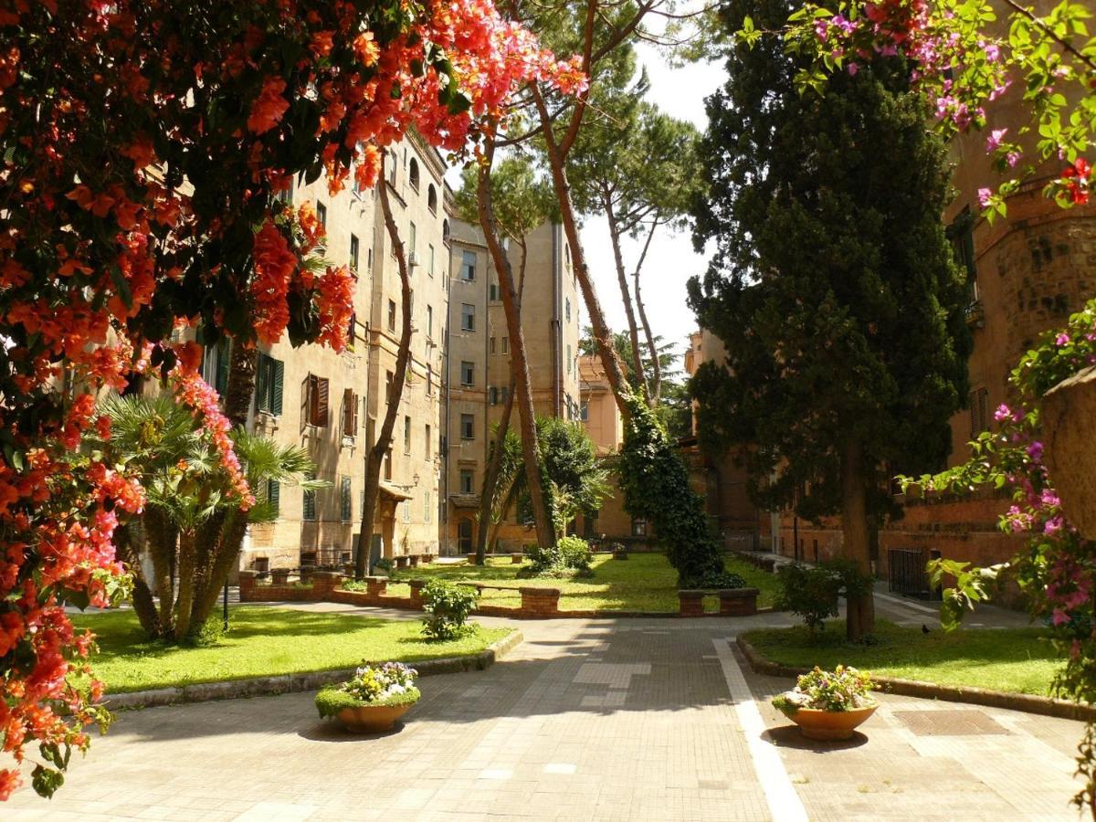 Dimora Del Papa Apartments Roma Exterior foto